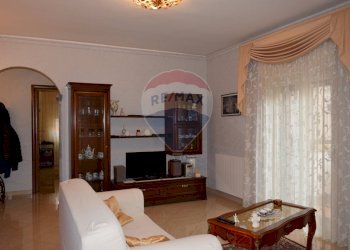 Soggiorno - Appartamento Via Giorgio la Pira
 
12, Mascalucia - foto 2