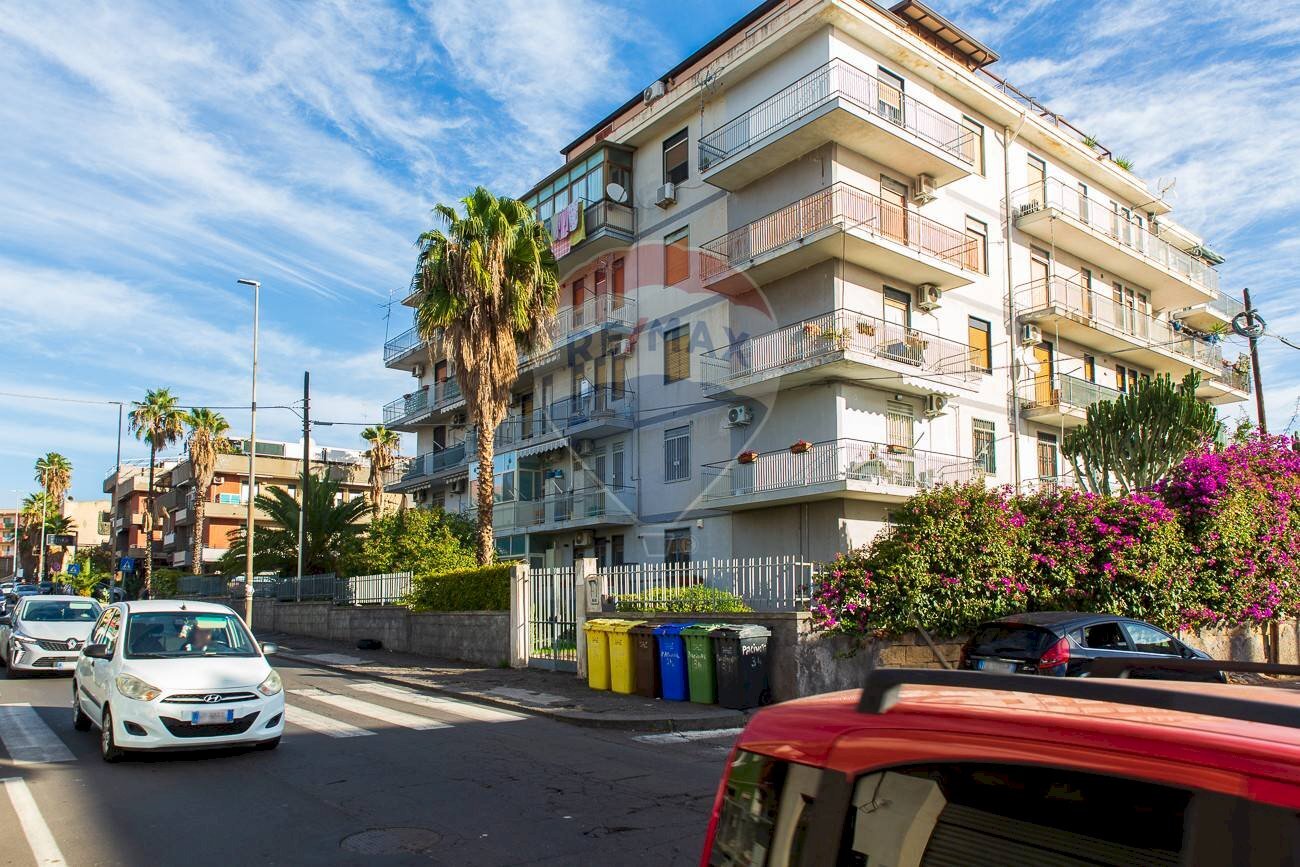 Edificio all\'aperto - Appartamento Via Antonio Pacinotti
34, Catania - foto 2