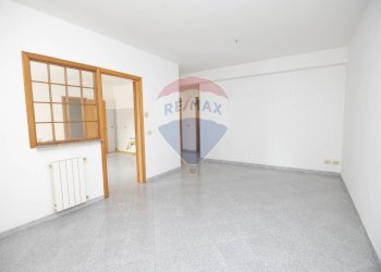 Stanza vuota - Trilocale via elio vittorini
 
21, Caltagirone - foto 8