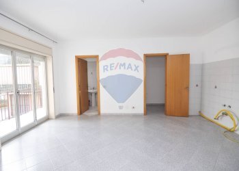 Stanza vuota - Trilocale via elio vittorini
 
21, Caltagirone - foto 10