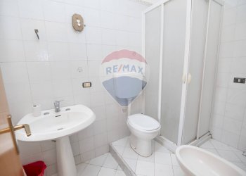 Bagno - Trilocale via elio vittorini
 
21, Caltagirone - foto 19