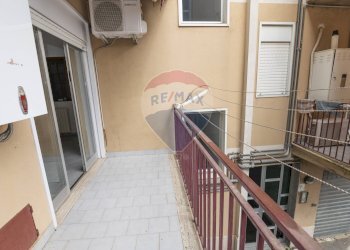 Balcone - Trilocale via elio vittorini
 
21, Caltagirone - foto 21