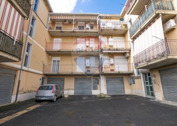 Edificio all\'aperto - Trilocale via elio vittorini
 
21, Caltagirone - foto 30