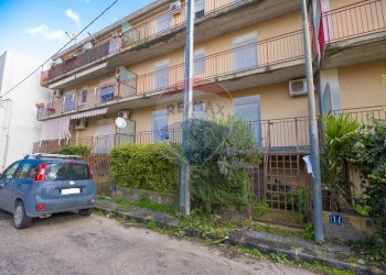 Edificio all\'aperto - Trilocale via elio vittorini
 
21, Caltagirone - foto 35