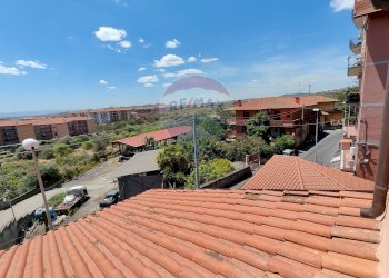 Edificio all\'aperto - Casa semi indipendente Via Poggio del Lupo
 
123, Misterbianco - foto 12