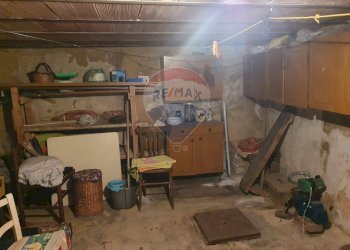 Dispensa di stoccaggio - Casa indipendente Via Guerrera
 
5, Caltagirone - foto 26