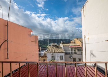 Balcone - Casa indipendente Via Guerrera
 
5, Caltagirone - foto 21