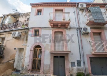 Edificio all\'aperto - Casa indipendente Via Guerrera
 
5, Caltagirone - foto 28