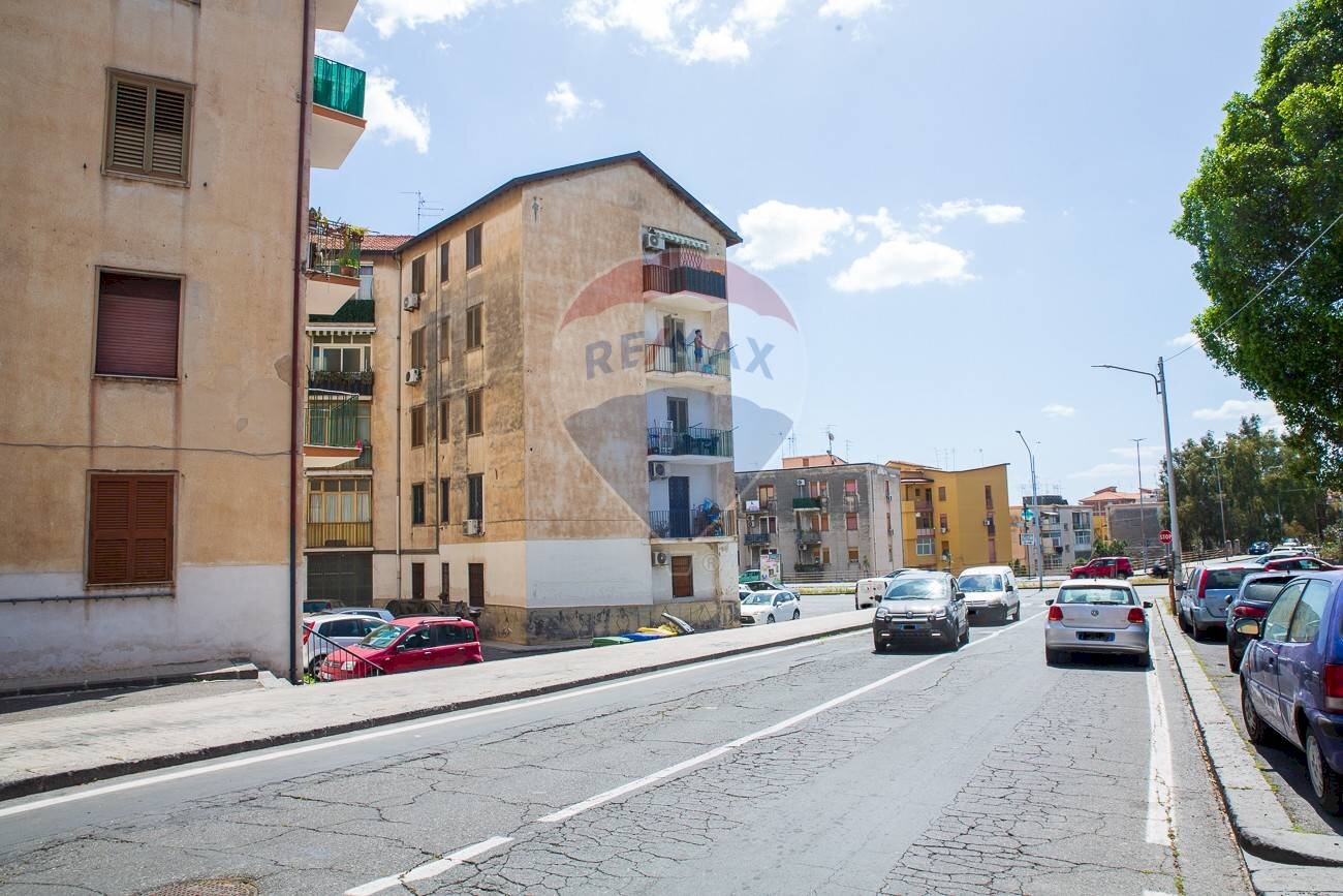 Edificio all\'aperto - Quadrilocale Via Filippo Eredia
 
2, Catania - foto 3