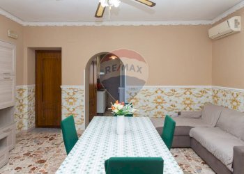 Terrazza - Quadrilocale Via Filippo Eredia
 
2, Catania - foto 15