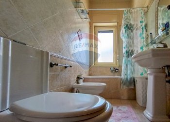 Bagno - Quadrilocale Via Filippo Eredia
 
2, Catania - foto 32