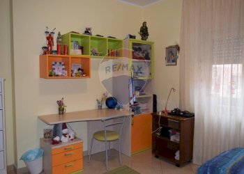 Camera / camera da letto - Appartamento Via Giorgio la Pira
 
12, Mascalucia - foto 16