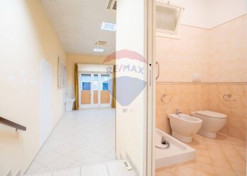 Bagno - Negozio Via Risorgimento
 
72, Maiolati Spontini - foto 7