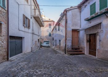 Edificio all\'aperto - Appartamento Via San Michele
 
7, Rosora - foto 2