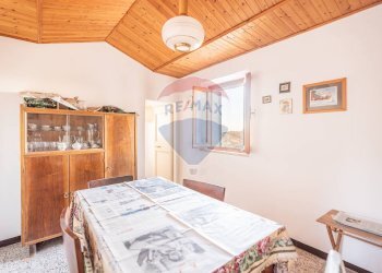 Sala da pranzo - Appartamento Via San Michele
 
7, Rosora - foto 3