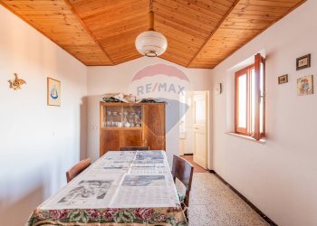 Sala da pranzo - Appartamento Via San Michele
 
7, Rosora - foto 4