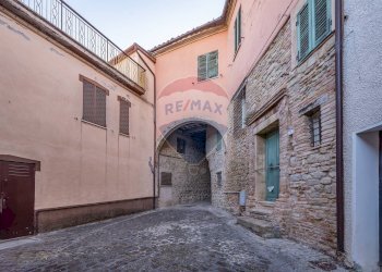 Edificio all\'aperto - Appartamento Via San Michele
 
7, Rosora - foto 16