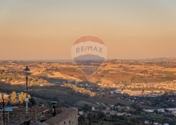 Vista delle montagne - Appartamento Via San Michele
 
7, Rosora - foto 20