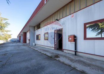 Edificio all\'aperto - Capannone Via Dell'industria
 
17, Monte San Vito - foto 4