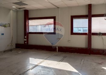 Stanza vuota - Capannone Via Dell'industria
 
17, Monte San Vito - foto 17