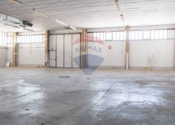 Parcheggio - Capannone Via Dell'industria
 
17, Monte San Vito - foto 34