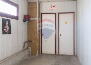 Hall / corridoio - Capannone Via Dell'industria
 
17, Monte San Vito - foto 36