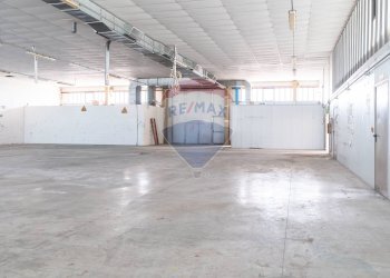 Parcheggio - Capannone Via Dell'industria
 
17, Monte San Vito - foto 38