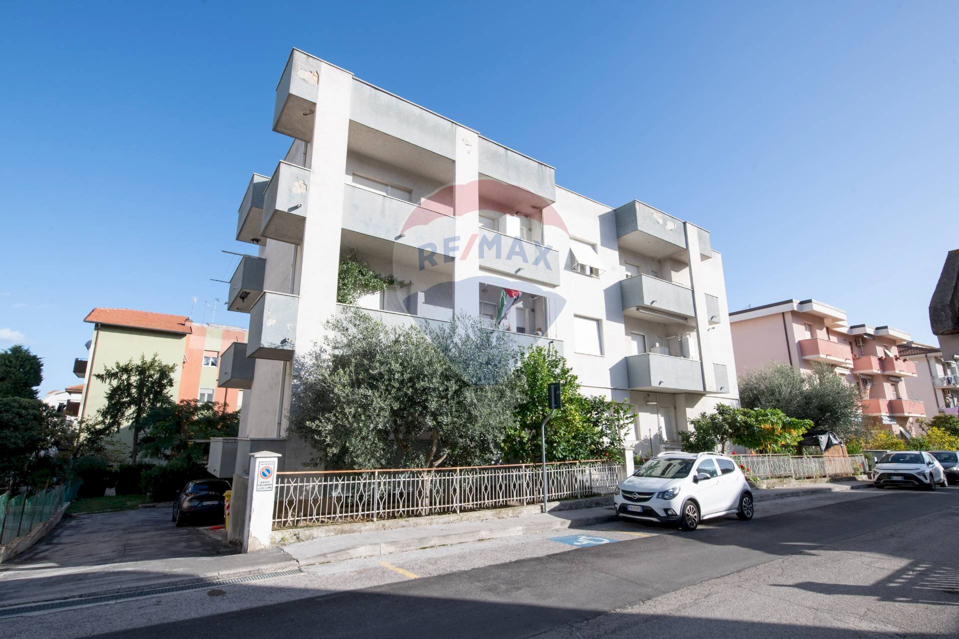 Edificio all\'aperto - Appartamento via delle betulle
 
9, Montemarciano - foto 1