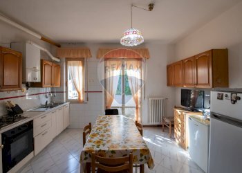 Cucina - Appartamento via delle betulle
 
9, Montemarciano - foto 12