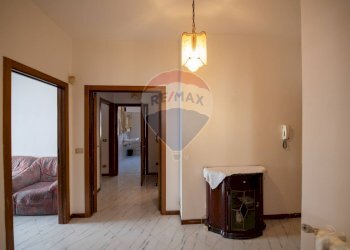 Hall / corridoio - Appartamento via delle betulle
 
9, Montemarciano - foto 33