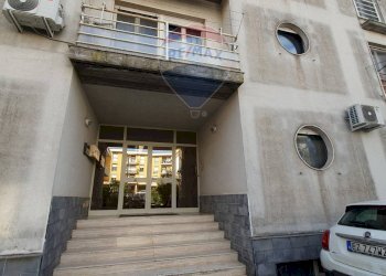 Edificio all\'aperto - Appartamento via Francesco Spadaro, Caltagirone - foto 1