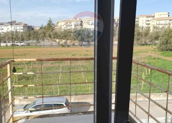 Balcone - Appartamento via Francesco Spadaro, Caltagirone - foto 11