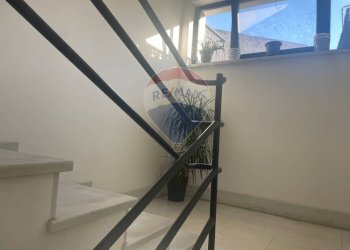 Scale - Bilocale Corso Matteotti
 
66, Giarre - foto 15