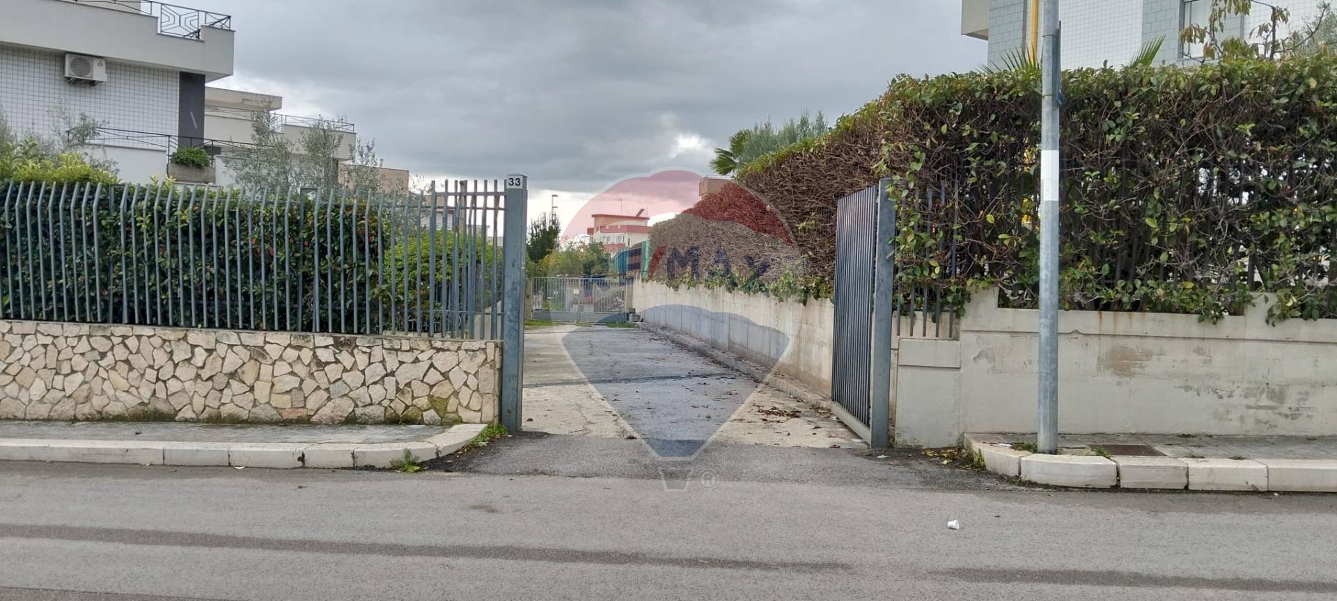 Non correlato - Box Via Florio
33, Manfredonia - foto 2