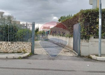 Non correlato - Box Via Florio
 
33, Manfredonia - foto 2