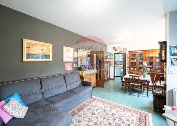 Sala da pranzo - Trilocale Via Bertioli
 
4, Ostiglia - foto 1