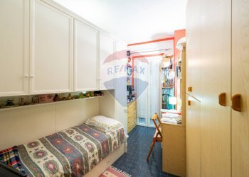 Camera / camera da letto - Trilocale Via Bertioli
 
4, Ostiglia - foto 17