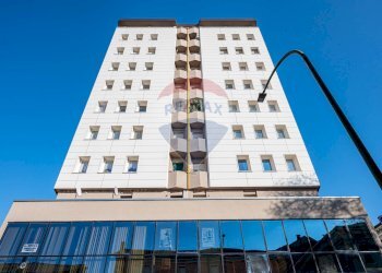 Edificio all\'aperto - Trilocale Via Bertioli
 
4, Ostiglia - foto 24