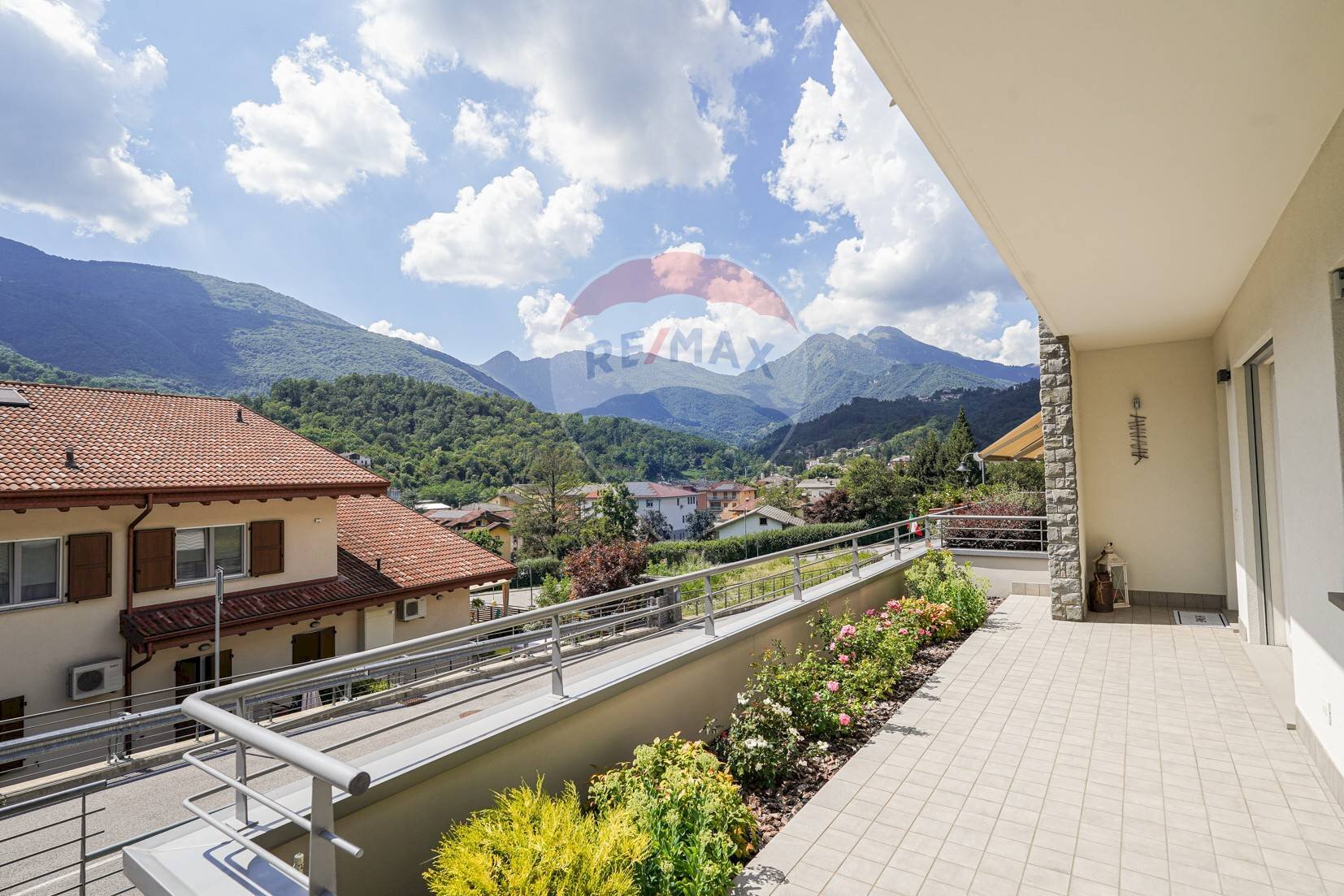 Vista delle montagne - Villa Via Gioachino Rossini
 
15, Sant'Omobono Terme - photo 2