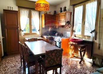 Cucina - Casa indipendente Darfo Boario Terme - foto 21