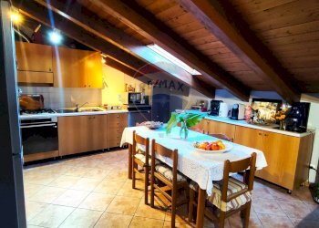 Cucina - Casa indipendente Darfo Boario Terme - foto 51