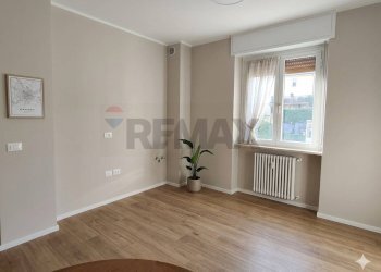 Stanza vuota - Quadrilocale Via Valeriana
 
4, Darfo Boario Terme - foto 3