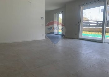 Stanza vuota - Quadrilocale Via Bastone, Dalmine - foto 3