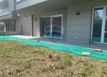 Piscina - Quadrilocale Via Bastone, Dalmine - foto 30