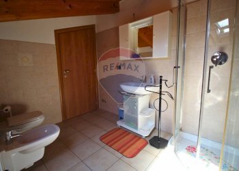 Bagno - Four-room apartment Robbiate - photo 17