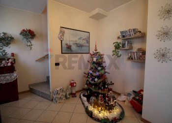 Hall / corridoio - Quadrilocale Cornate d'Adda - foto 13