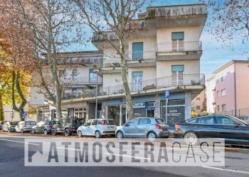 Foto 22 - Shop Via Marzabotto
 
1, Bergamo - photo 22