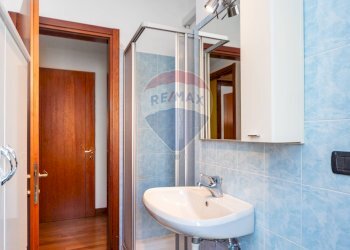 Bagno - Four-room apartment Via Bruxelles
 
3, San Donato Milanese - photo 20
