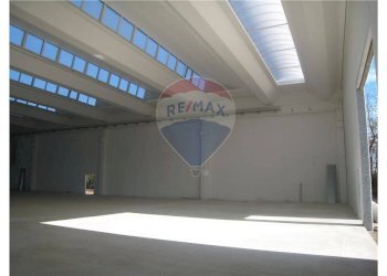 Stanza vuota - Capannone Via Toscanini
 
8, Magnago - foto 6