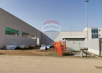 Edificio all\'aperto - Capannone Via Toscanini
 
8, Magnago - foto 13